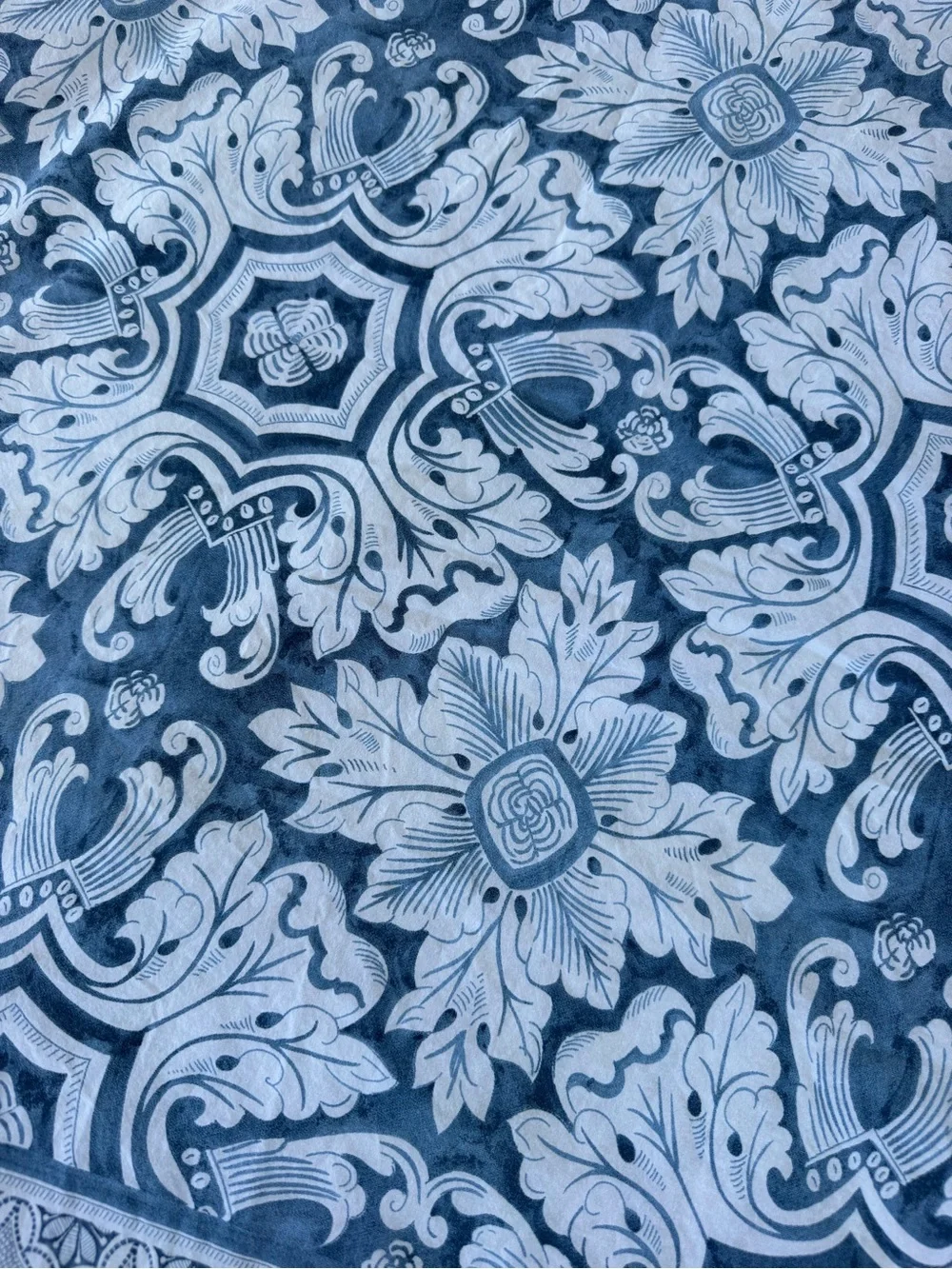 Pottery Barn Marcel Medallion Reversible King Duvet Cover Organic Cotton GUC